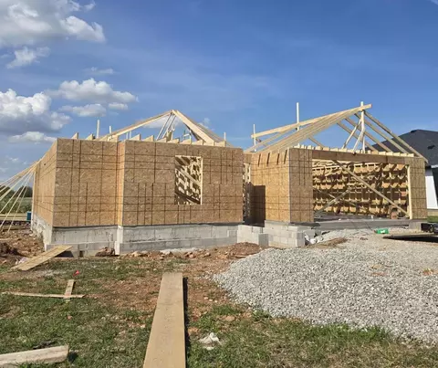 243 Kori Ct, Mount Vernon, MO 65712