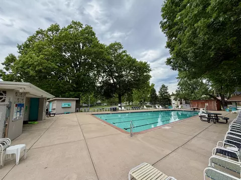 Exterior - 2150 E Raynell St, Springfield, MO 65804 photo 8 of 10