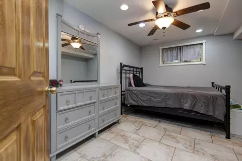 Bedroom - 2150 E Raynell St, Springfield, MO 65804 photo 4 of 4