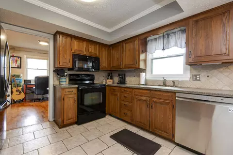 Kitchen - 2150 E Raynell St, Springfield, MO 65804 photo 1 of 3