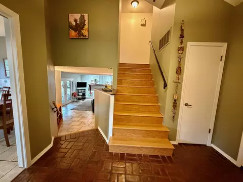 Entry Way - 2150 E Raynell St, Springfield, MO 65804 photo 2 of 3