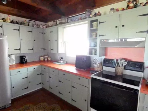 Kitchen - 361 Mckee Dr, Cedarcreek, MO 65627 photo 5 of 6