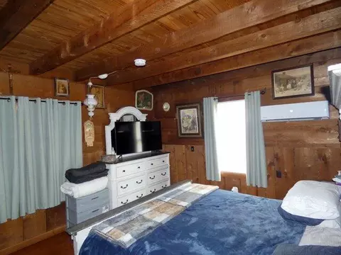 Bedroom - 361 Mckee Dr, Cedarcreek, MO 65627 photo 1 of 2