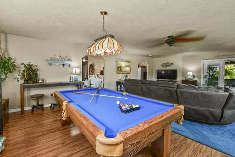 Living - 3041 Longbend Rd, Galena, MO 65656 photo 6 of 6
