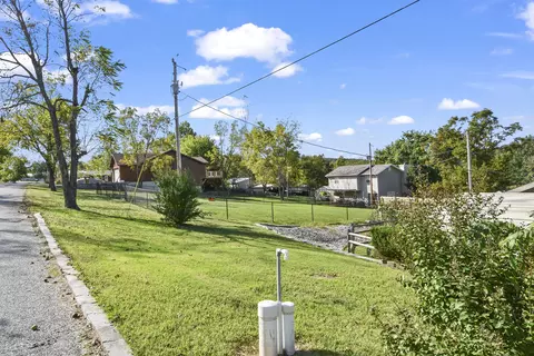 Exterior - 3041 Longbend Rd, Galena, MO 65656 photo 12 of 19