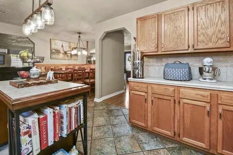 Kitchen - 3041 Longbend Rd, Galena, MO 65656 photo 6 of 7