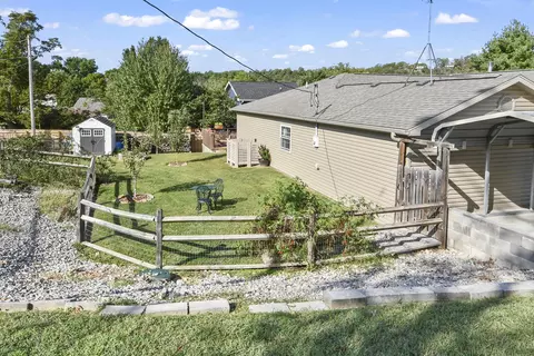 Exterior - 3041 Longbend Rd, Galena, MO 65656 photo 13 of 19