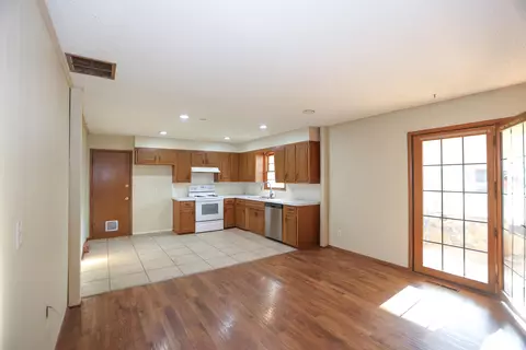 Living - 3527 S Ferguson Ave, Springfield, MO 65807 photo 1 of 5