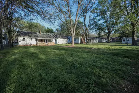 Exterior - 3527 S Ferguson Ave, Springfield, MO 65807 photo 5 of 5