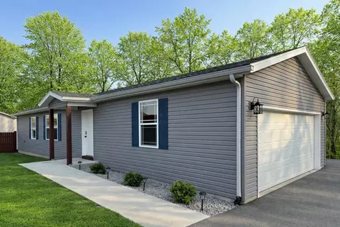 Exterior - 28 Bright Dr, Branson West, MO 65737 photo 3 of 6