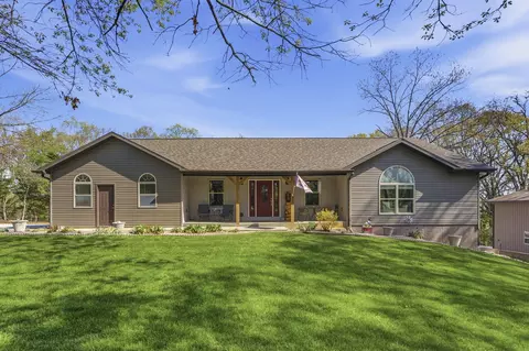 51 Danica Ln, Galena, MO 65656