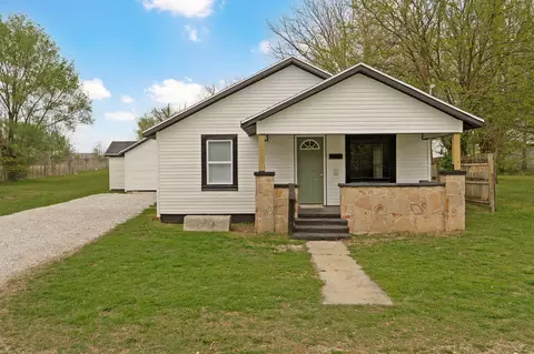 1850 N Weller Ave, Springfield, MO 65803