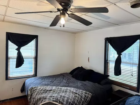 Bedroom - 2110 N Pickwick Ave, Springfield, MO 65803 photo 2 of 3
