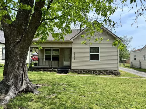 2110 N Pickwick Ave, Springfield, MO 65803