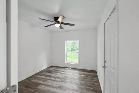Bedroom - 1717 W Webster St, Springfield, MO 65802 photo 8 of 9