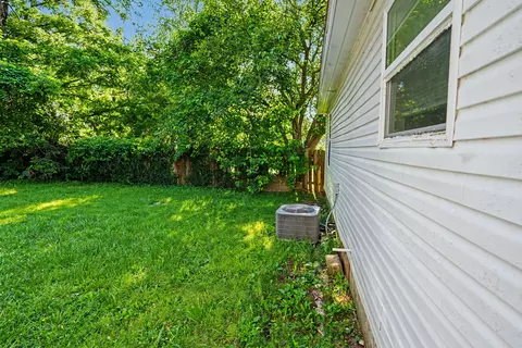 Exterior - 1717 W Webster St, Springfield, MO 65802 photo 2 of 5