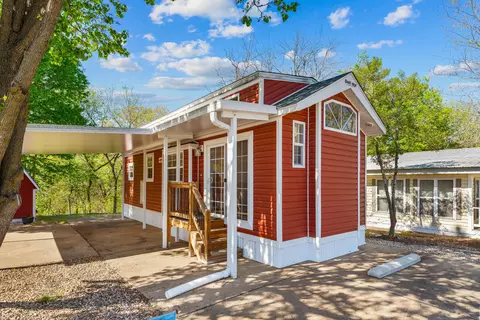 207 Sunshine Cir, Branson, MO 65616