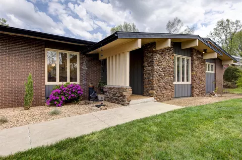 Exterior - 2830 S Marlan Ave, Springfield, MO 65804 photo 2 of 13