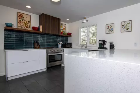 Kitchen - 2830 S Marlan Ave, Springfield, MO 65804 photo 7 of 8