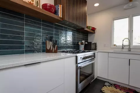 Kitchen - 2830 S Marlan Ave, Springfield, MO 65804 photo 4 of 8