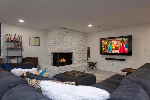 Living - 2830 S Marlan Ave, Springfield, MO 65804 photo 7 of 7