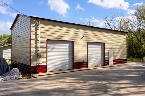 2512 N Benton Ave, Springfield, MO 65803