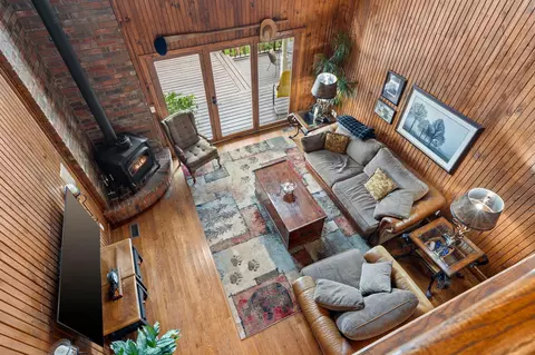 Living - 27276 E Lakeview Ln, Eagle Rock, MO 65641 photo 3 of 5