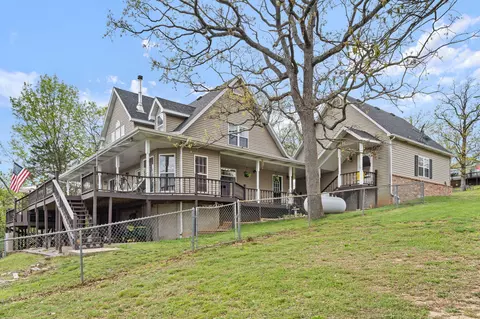 Exterior - 27276 E Lakeview Ln, Eagle Rock, MO 65641 photo 7 of 11