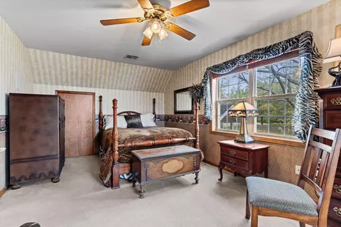 Bedroom - 27276 E Lakeview Ln, Eagle Rock, MO 65641 photo 4 of 4