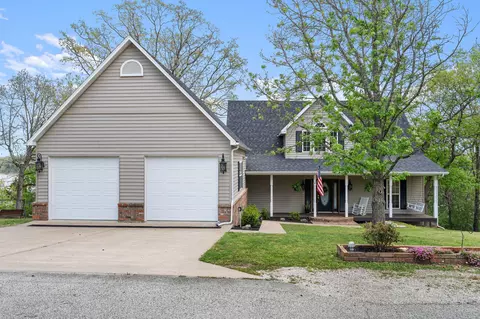 27276 E Lakeview Ln, Eagle Rock, MO 65641