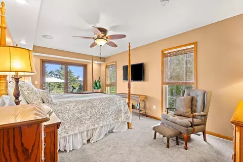 Bedroom - 27276 E Lakeview Ln, Eagle Rock, MO 65641 photo 1 of 4