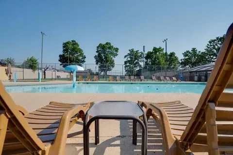 Exterior - 175 Avondale Dr #11, Branson, MO 65616 photo 7 of 11