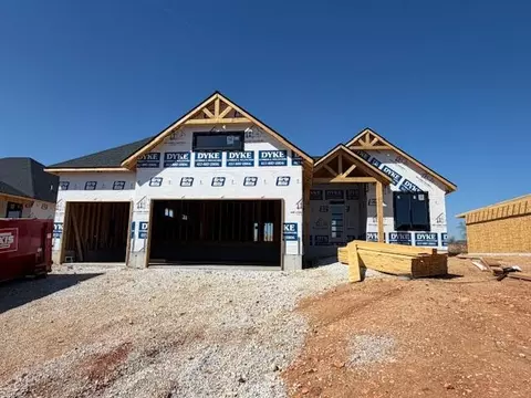 1811 E Skyline Ave, Ozark, MO 65721