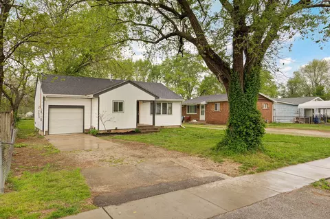 721 N Hillcrest Ave, Springfield, MO 65803