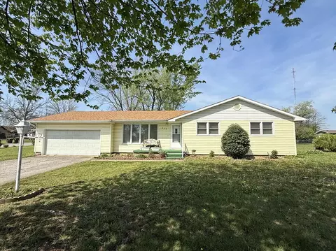 902 S First St, El Dorado Springs, MO 64744