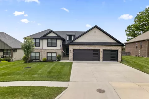 2101 N Affirmed Ave, Springfield, MO 65802