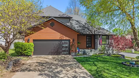 2925 W Darby St, Springfield, MO 65810