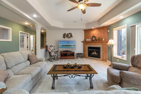 Living - 112 Ranch Rd, Saddlebrooke, MO 65630 photo 3 of 4