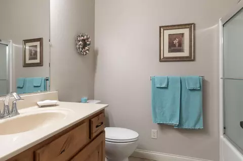Bath - 112 Ranch Rd, Saddlebrooke, MO 65630 photo 5 of 5