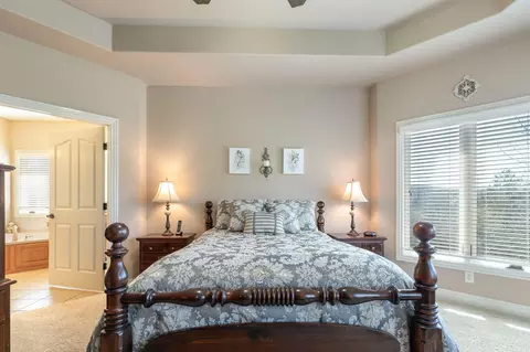 Bedroom - 112 Ranch Rd, Saddlebrooke, MO 65630 photo 4 of 5