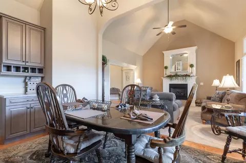 Dining - 112 Ranch Rd, Saddlebrooke, MO 65630 photo 2 of 2