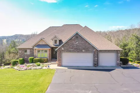 Exterior - 112 Ranch Rd, Saddlebrooke, MO 65630 photo 1 of 9