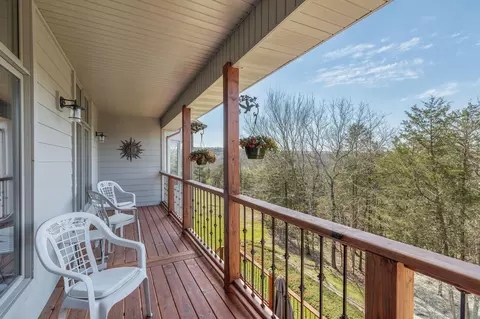 Exterior - 112 Ranch Rd, Saddlebrooke, MO 65630 photo 2 of 9
