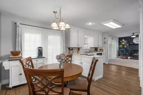3145 S Dayton Ave, Springfield, MO 65807 photo 10
