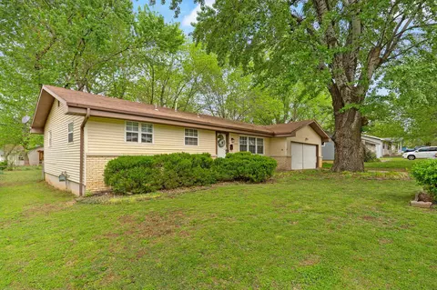 3145 S Dayton Ave, Springfield, MO 65807 photo 24