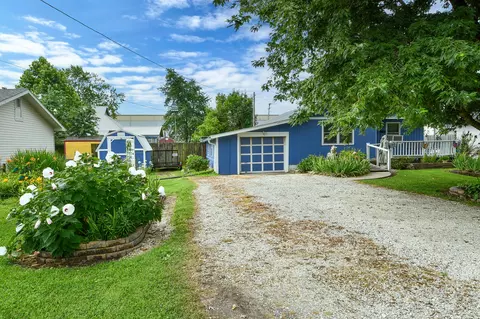 Exterior - 622 E Madison St, Marshfield, MO 65706 photo 3 of 15
