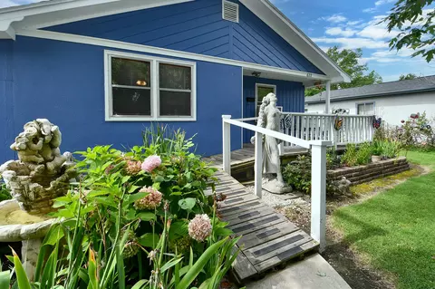 Exterior - 622 E Madison St, Marshfield, MO 65706 photo 5 of 15