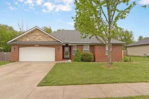 636 S Angel Ave, Republic, MO 65738