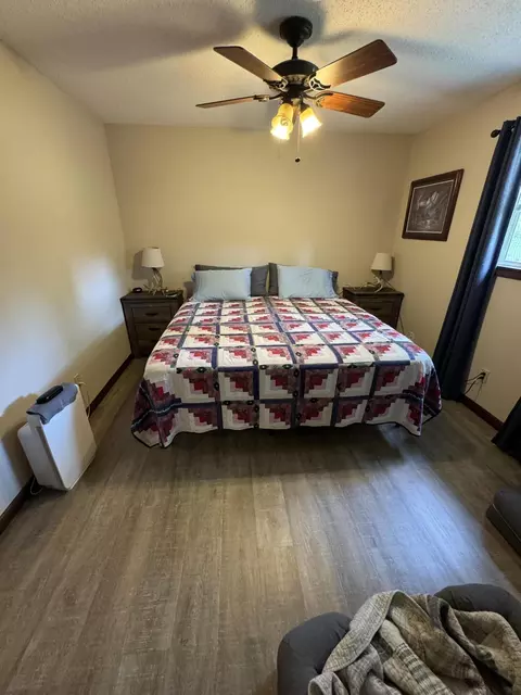 Bedroom - 110 Dickens Cir, Forsyth, MO 65653 photo 2 of 3