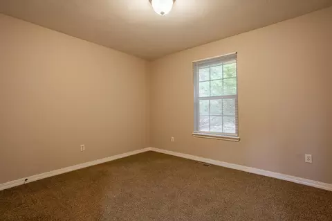 587 S Canterbury Ln, Nixa, MO 65714 photo 15